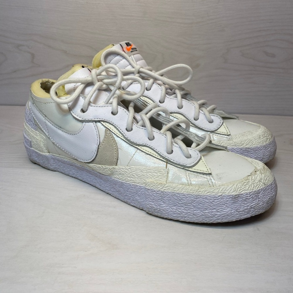 Nike Mens 10 Blazer Low Sacai White Patent Leather DM6443-100 Sneaker Streetwear